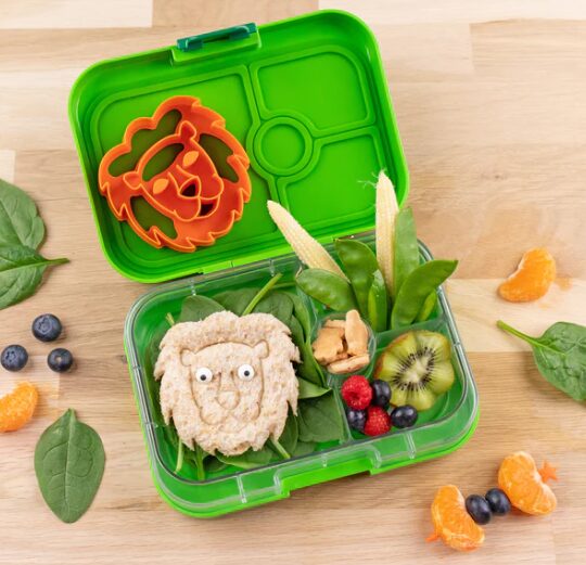 Lunch Punch Sandwich Cutters Pairs - Lion - Imagen 3